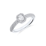 Anillo de Compromiso con Diamante Talla Esmeralda con Halo y Pavé en Oro Blanco