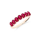 Anillo Media Alianza con Rubíes Talla Oval en Oro Rosa