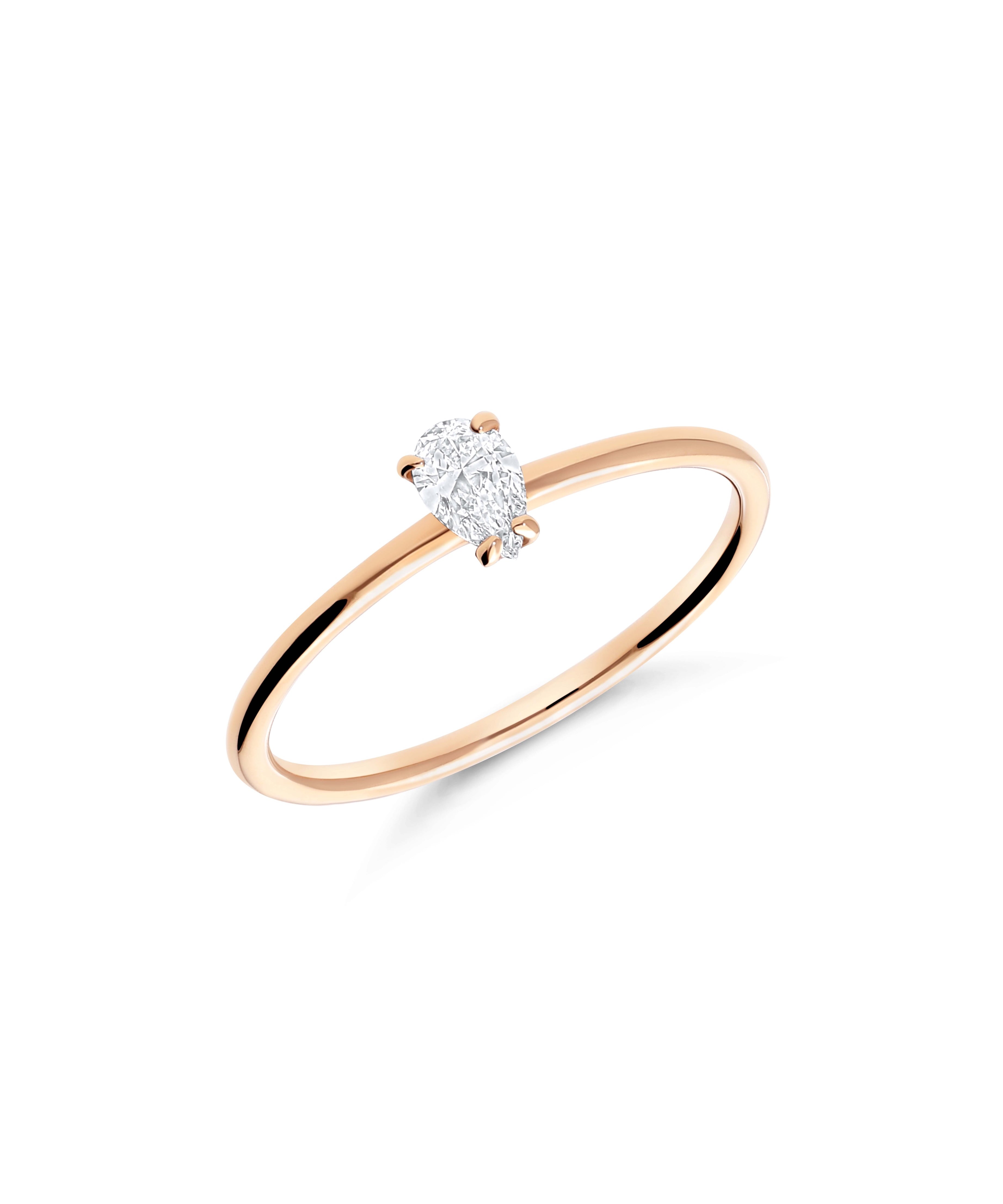 Anillo Solitario Fino con Diamante Pera en Oro Rosa