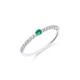 Anillo Fino con Esmeralda y Diamantes en Oro Blanco