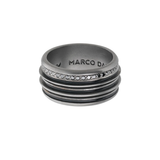Anillo Marco Dal Maso Acies Gemstone Band en Plata Oxidada y Diamantes Negros | AGAN59-01BLS