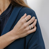 Anillo Tu y Yo Talla Esmeralda y Pera Oro Blanco Para perfecto para compromiso o momento especial.