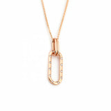 Collar con colgante ovalado en oro rosa con diamantes