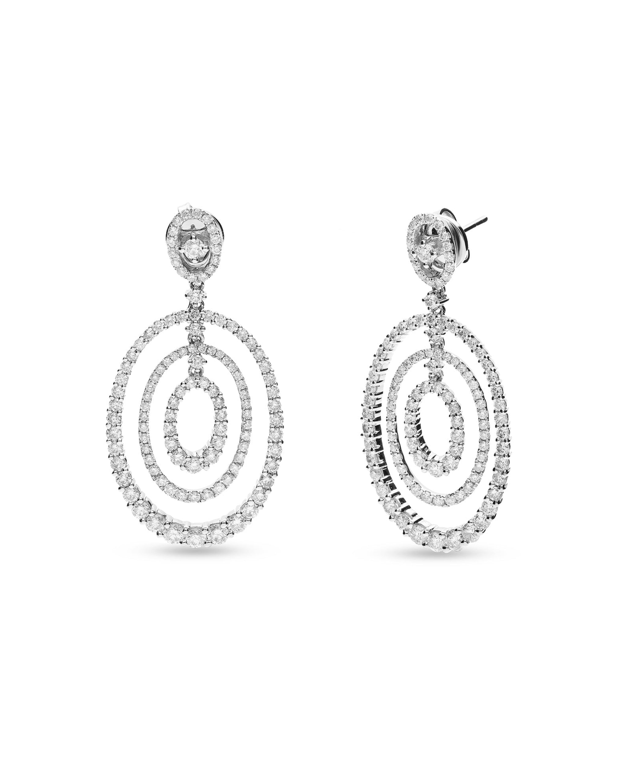 Pendientes Triple Óvalo Pavé de Diamantes en Oro Blanco de joyería calvo