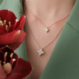 Colgante Roberto Coin Princess Flower Mini Con Diamantes