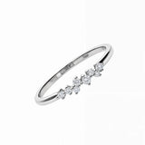 Anillo Lineal de Diamantes en Oro Blanco