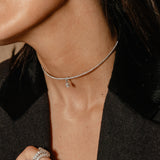 Collar Choker de Diamantes y Oro Blanco con Diamante Colgante