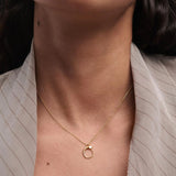 Collar con Colgante inicial O PDPAOLA Plata Baño de Oro 18K | CO01-B88-U