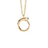 Collar con Colgante inicial O PDPAOLA Plata Baño de Oro 18K | CO01-B88-U