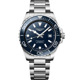 Descubre el Longines HydroConquest L37884966 automático, con esfera azul, caja de acero y cerámica, reserva de marcha de 72 horas y hermeticidad de 300 metros.