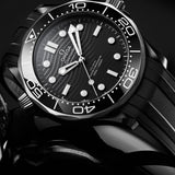 OMEGA Seamaster Diver 300M Co-Axial Master Chronometer Automático Negro Cerámica y Titanio 43,5 mm | 210.92.44.20.01.001