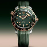 OMEGA Seamaster Diver 300M Verde Titanio y Bronze Gold Correa Verde 42 mm | 210.92.42.20.10.001