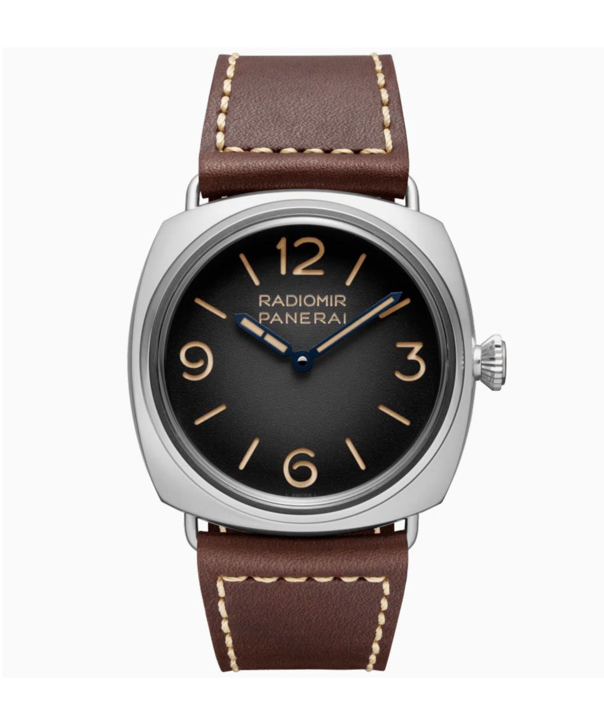 Panerai Radiomir Tre Giorni de 45 mm con esfera negra degradada, caja de acero y correa de piel marrón.