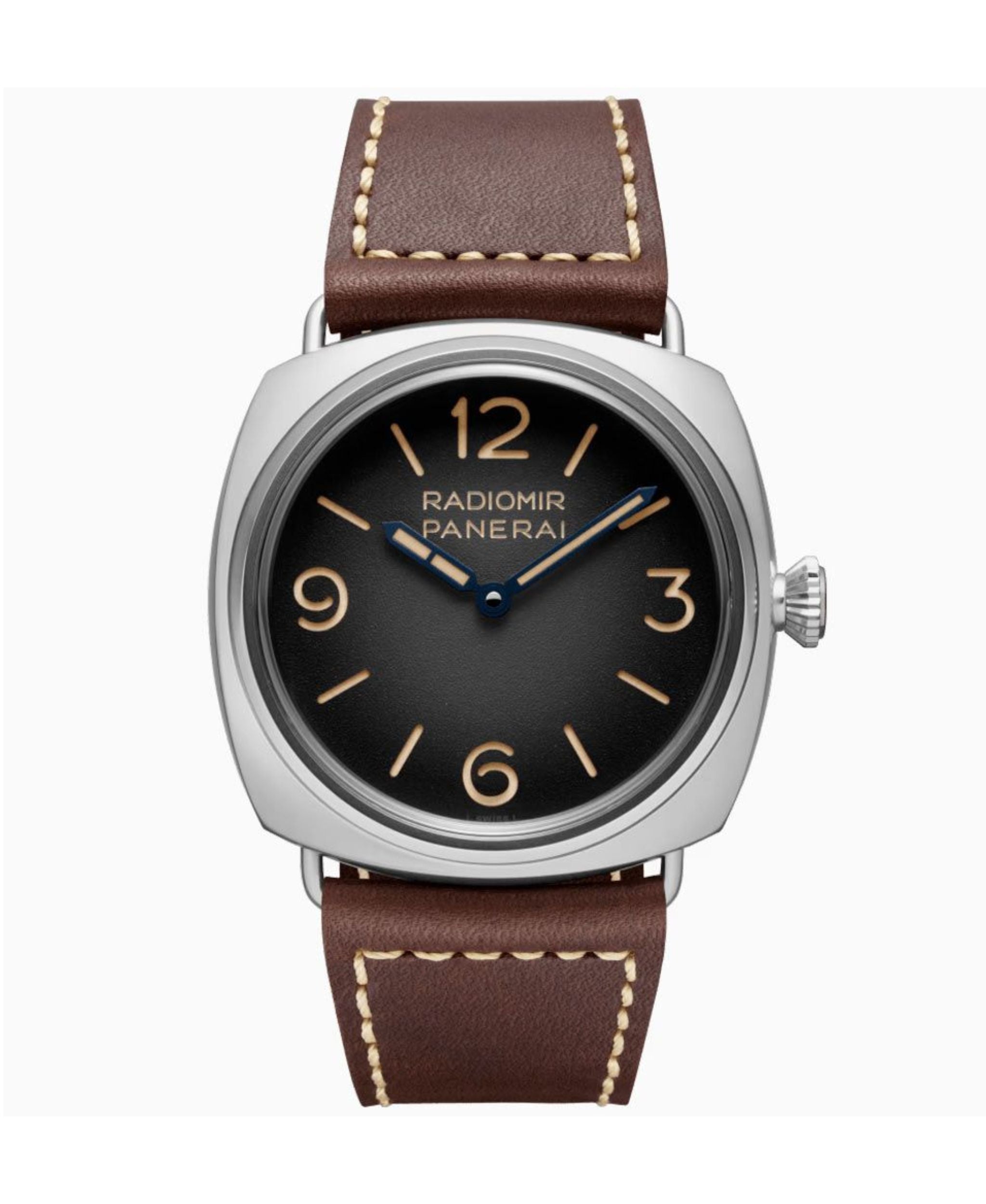 Panerai Radiomir Tre Giorni de 45 mm con esfera negra degradada, caja de acero y correa de piel marrón.